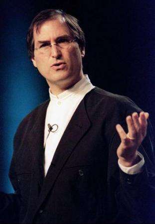 Steve Jobs Pictures Over the Years – Before and After Sickness