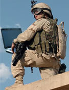 mil_laptop_soldier