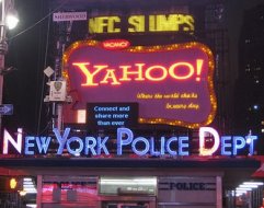 yahoo-free-wifi-times-square