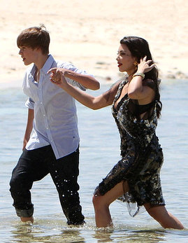 kim kardashian justin bieber beach photoshoot pictures 5