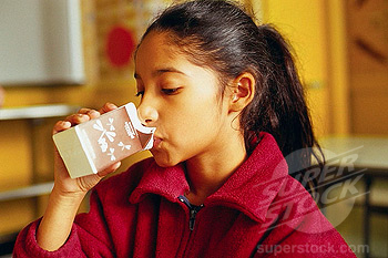 kids drinking chocolate milk