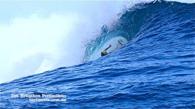 keala kennelly surf accident