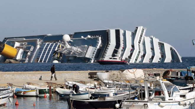 Cruise Ship Sinking In Italy Pictures