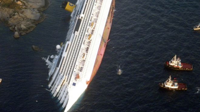 Cruise Ship Sinking In Italy Pictures