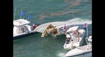 Florida Boat Crash : 18 Involved