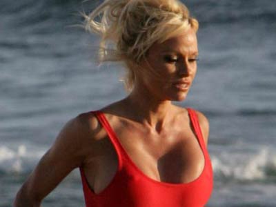 pamela-anderson-baywatch-pictures-3