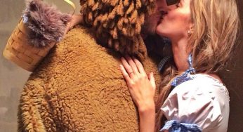 Tom Brady Dresses Up as a Cowardly Lion for Halloween