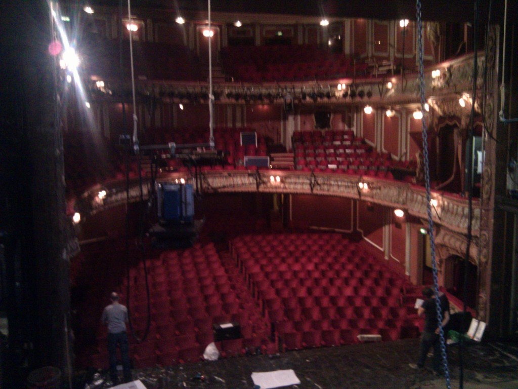 london apollo theatre collapse