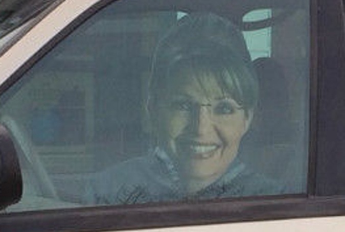 sarah-palin-suv-10000