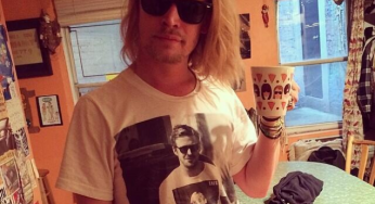 Macaulay Culkin Wears T-shirt of Ryan Gosling Wearing a T-shirt of Him