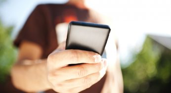 Smartphone Evolution Shaped by Social Media Fickleness