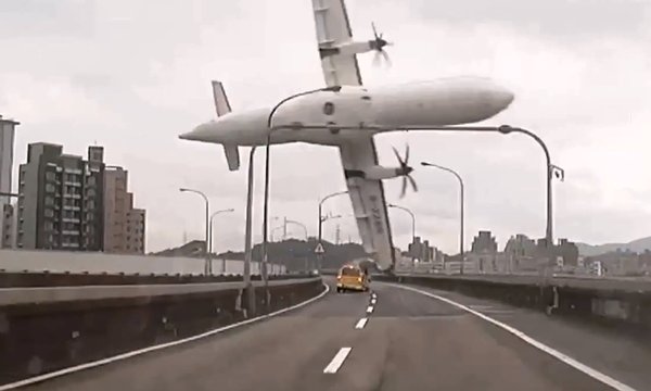 transasia-airplane-crash-river